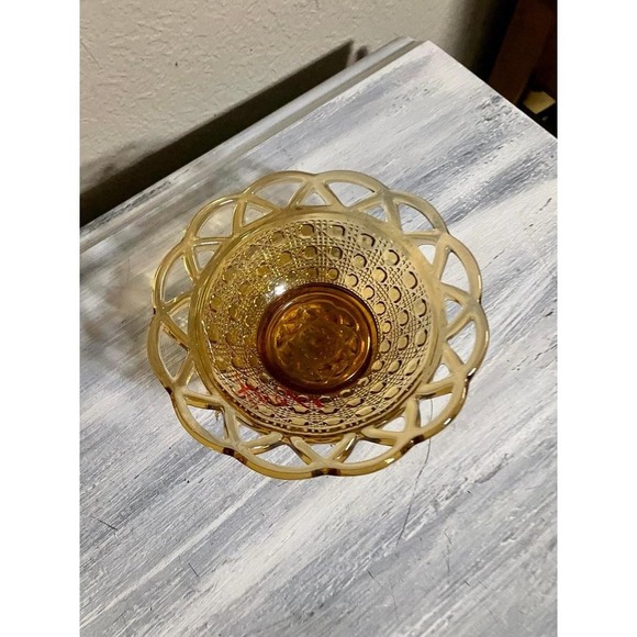 Vintage amber glass candy dish/ Imperial glass/scalloped... - Picture 2 of 4